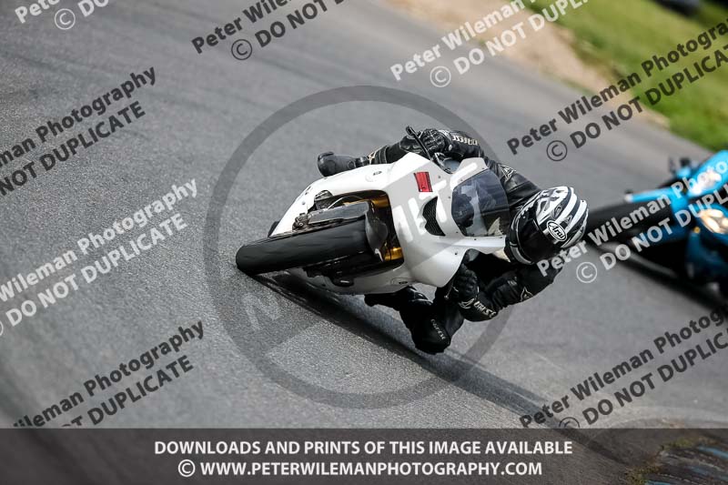 enduro digital images;event digital images;eventdigitalimages;lydden hill;lydden no limits trackday;lydden photographs;lydden trackday photographs;no limits trackdays;peter wileman photography;racing digital images;trackday digital images;trackday photos